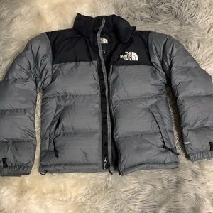 North Face Gray/Black Puffer Jacket north face 700